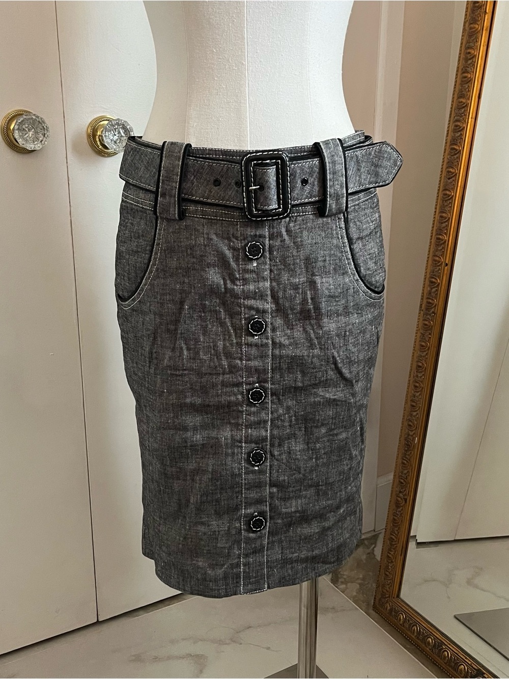 Bebe pencil skirt with belt